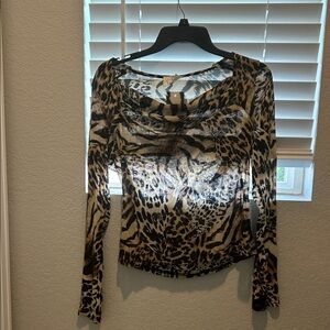 Chic Leopard Print Long Sleeve Blouse